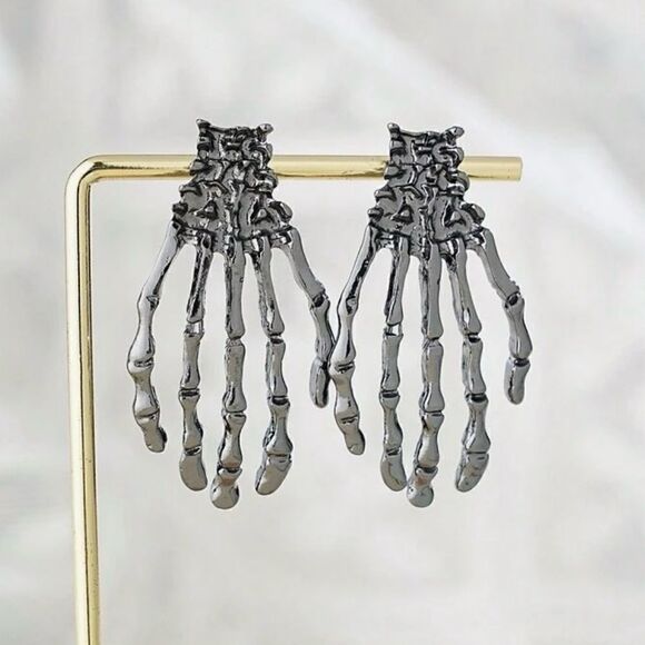 Goth Skeleton Hand Earrings, Engraved fingers, Creepy bones, Silver Tone - Picture 1 of 2